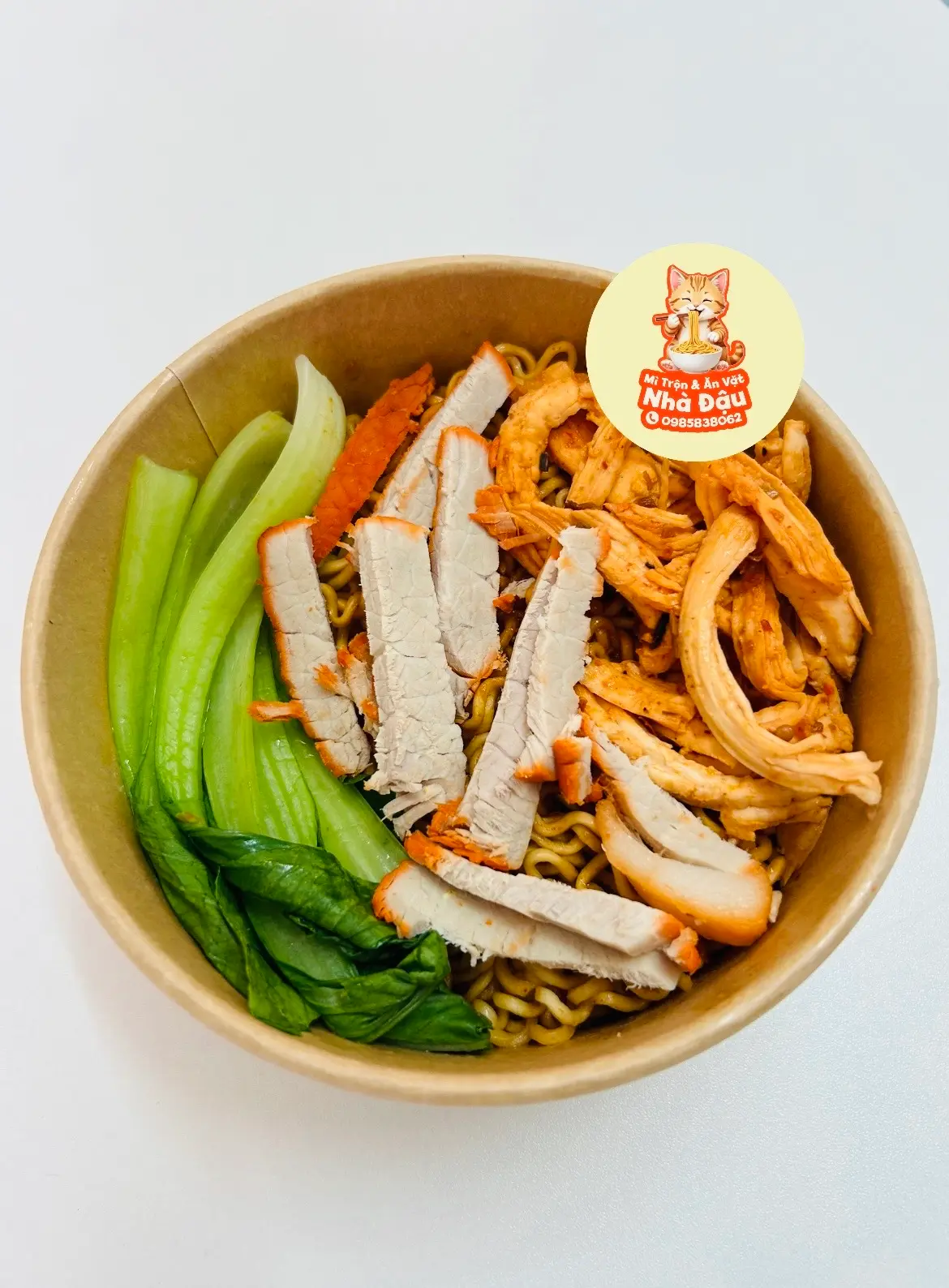 Hình ảnh Mì Trộn Gà Xé & Xá Xíu