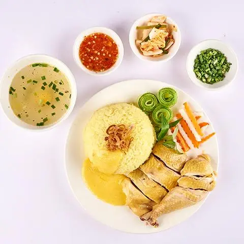 Hình ảnh Cơm gà ta luộc góc tư