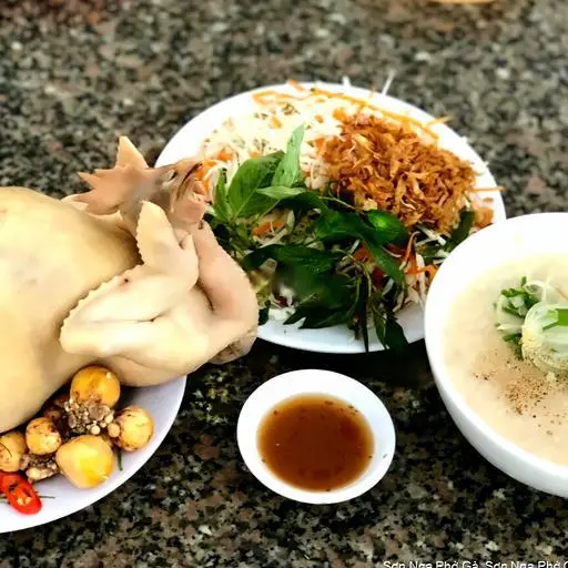 Hình ảnh Gỏi gà - nguyên con