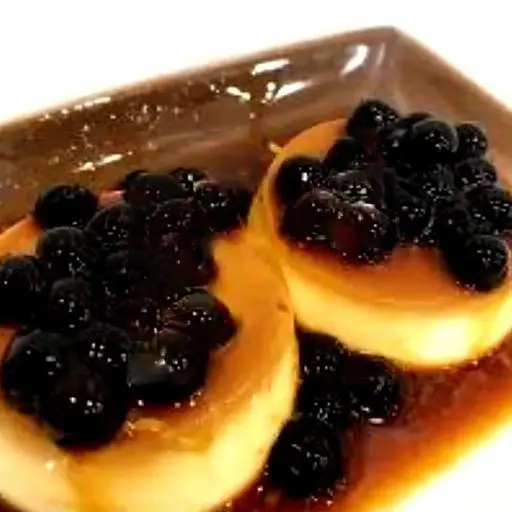 Hình ảnh Bánh flan trân châu đen