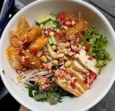 Hình ảnh Combo Chay 4 (1 Bún Tàu Hủ-Chả Giò Chay + 1 Nước Ép)