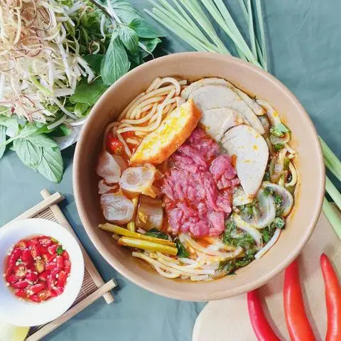 Hình ảnh Bún bò đặc biệt không giò - sữa bò tươi