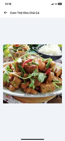 Hình ảnh Cơm thịt kho chả cá
