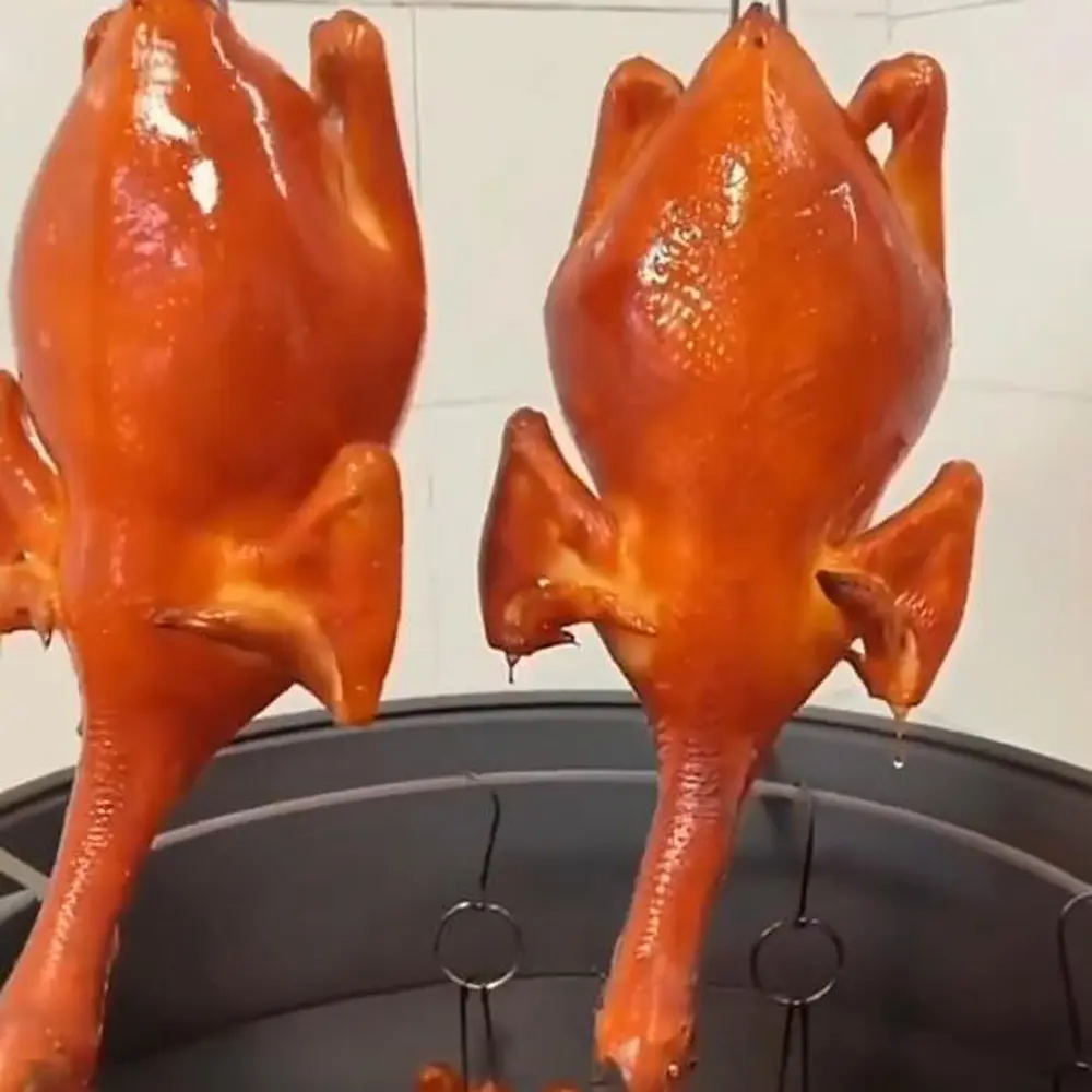 Hình ảnh combo 1 Gà Quay Da Giòn + 5 bánh bao Chiên 