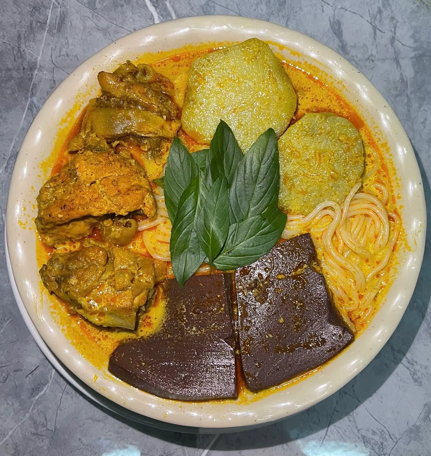 Hình ảnh BÚN CÀ RI GÀ 