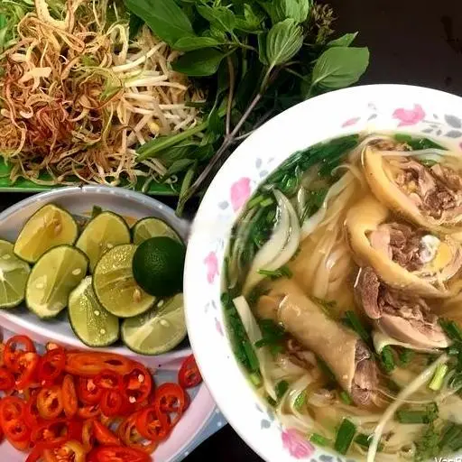 Hình ảnh Miến - phở - bún đùi gà đặc biệt