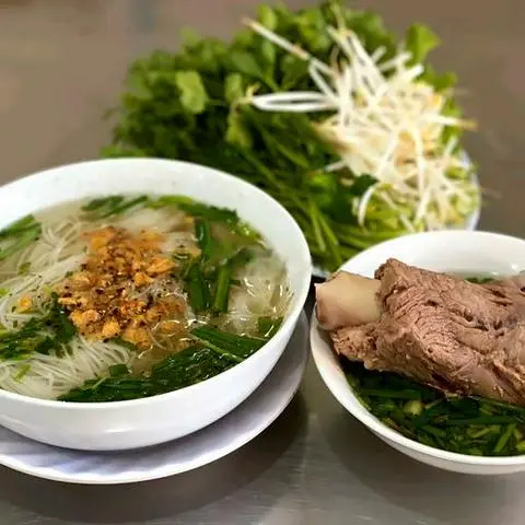Hình ảnh Hủ Tíu Nước Xương