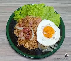 Hình ảnh Mì Xào Bò + 1 ly nước