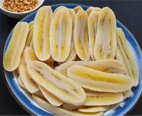 Hình ảnh CHUỐI XÀO DỪA (HỘP ĐẦY ĐỦ 650GR)