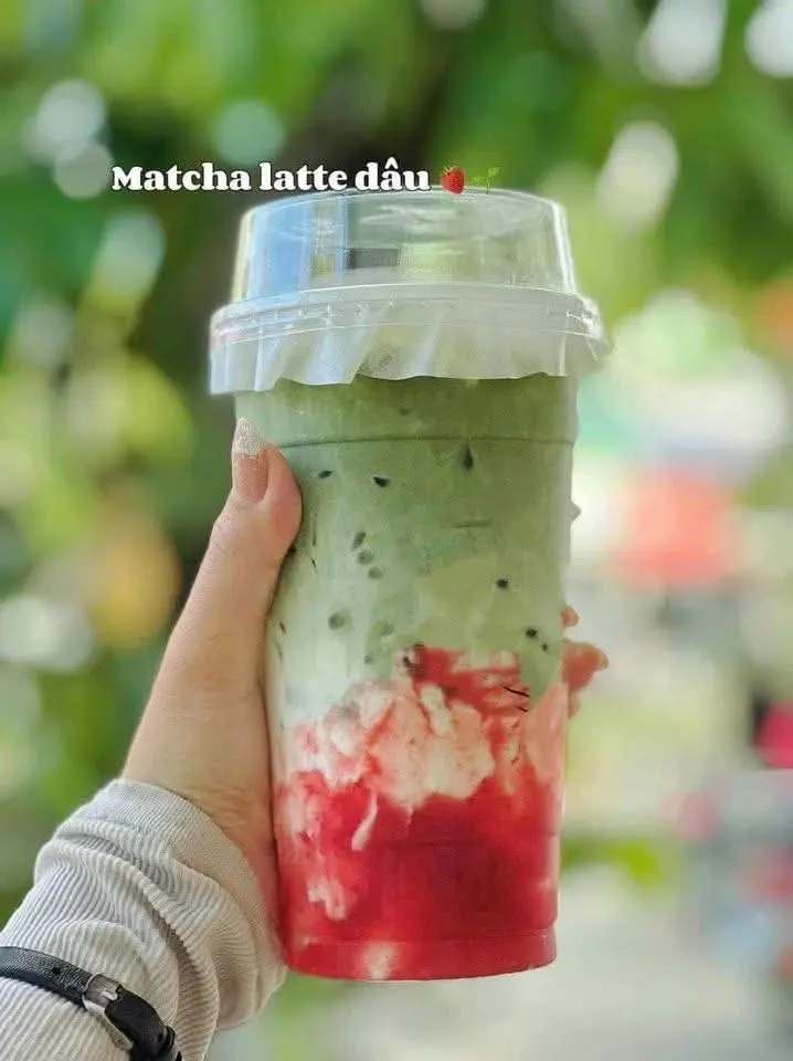 Hình ảnh Matcha latte dâu