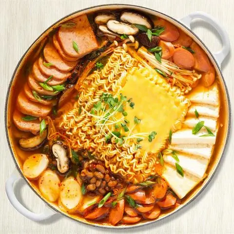 Hình ảnh Lẩu quân đội Hàn Quốc