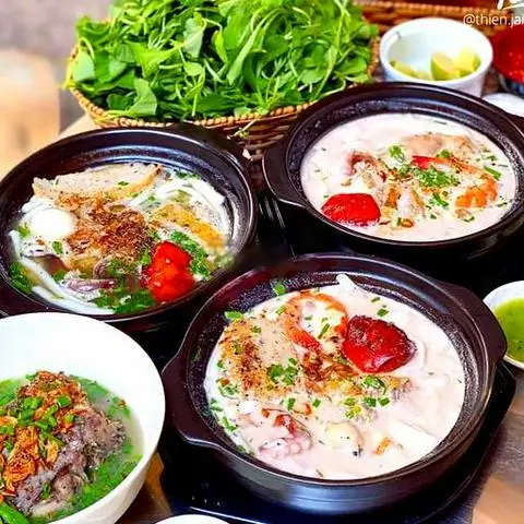 Hình ảnh Bánh Canh Nước Cốt Dừa Đặc Biệt