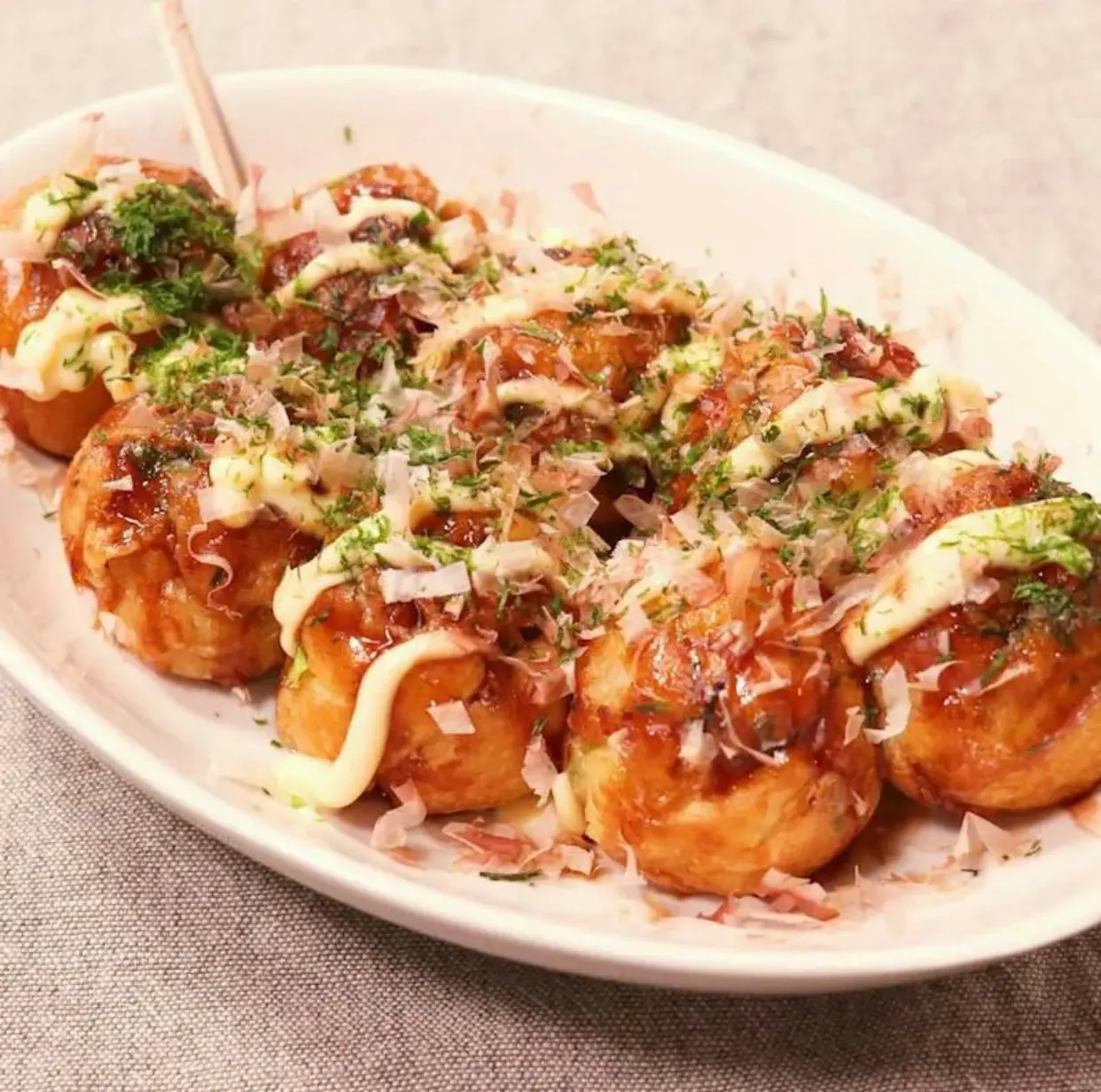 Hình ảnh Takoyaki nhân ốc móng tay - 6 viên mix takoyaki nhân phô mai - 6 viên