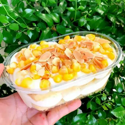 Hình ảnh Bánh bắp hạnh nhân size vừa