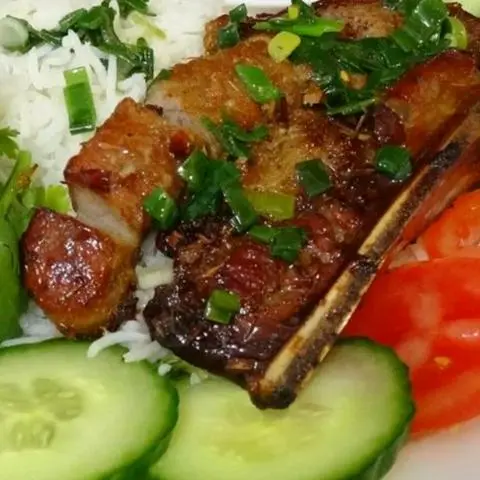Hình ảnh Cơm Sườn Cọng 