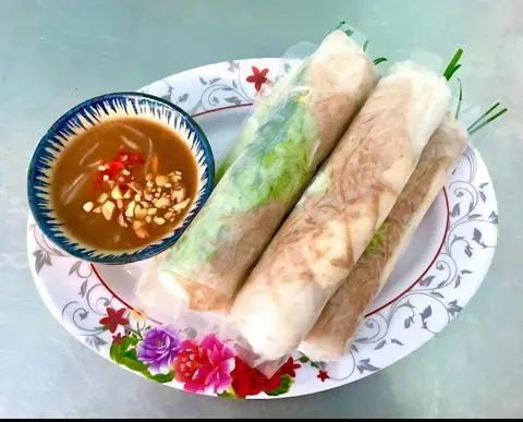 Hình ảnh Gỏi cuốn chay to (3 cuốn)