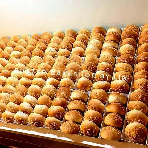 Hình ảnh Bánh mì xá xíu
