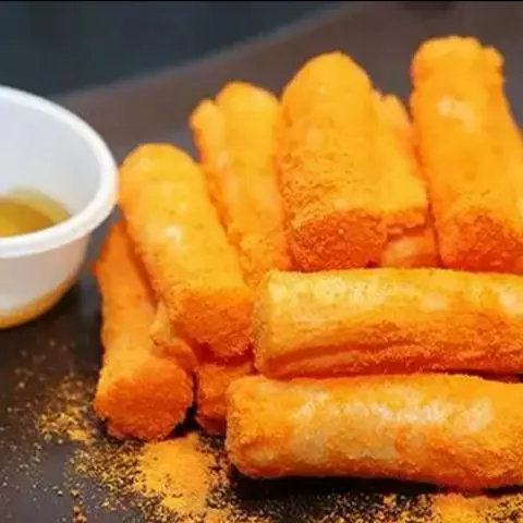Hình ảnh Tokbokki lắc phô mai cheddar