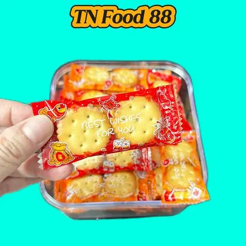 Hình ảnh Bánh qui mặn phô mai kéo sợi