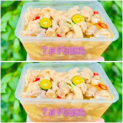 Hình ảnh 2 Phần Chân Gà RX Ngâm Sả Tắc Vừa + Tặng Coca