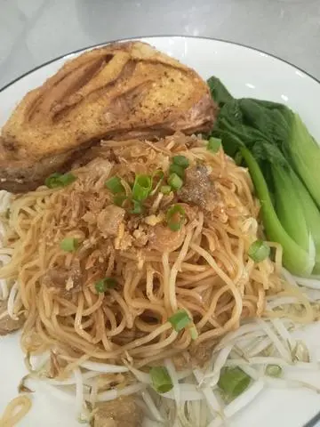Hình ảnh mì gà chiên