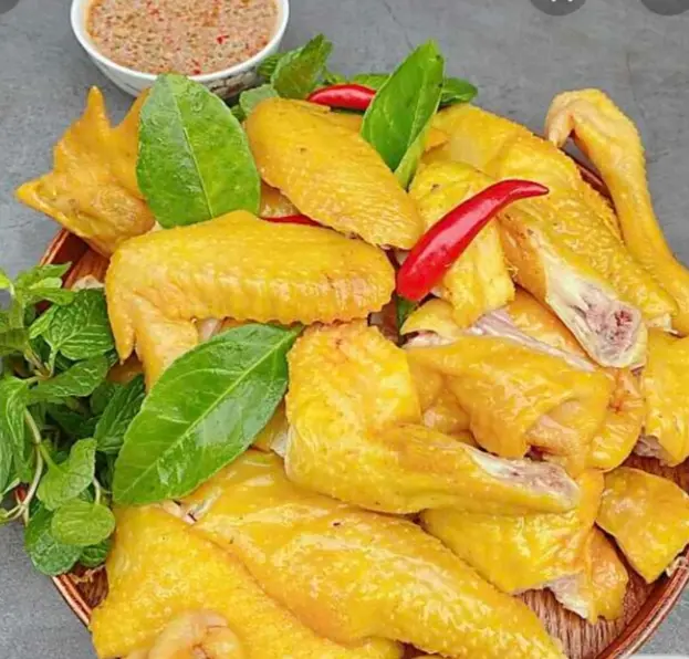 Hình ảnh 1  Con Gà Ủ Muối Hoa Tiêu ( Gà  Nguyên Con Loại Ngon Có Đầu Và Chân )