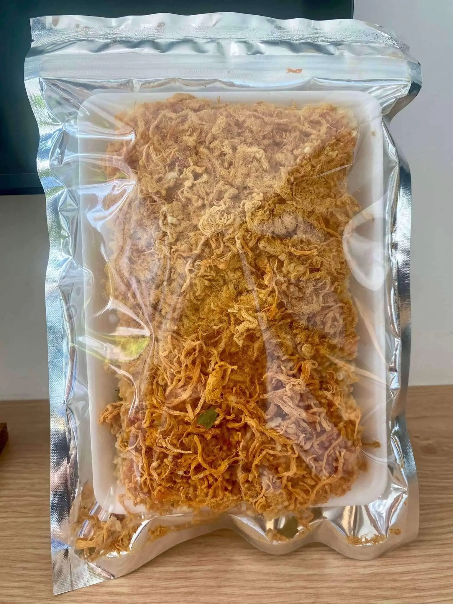 Hình ảnh Cơm cháy vỉ chà bông khô gà