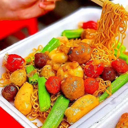 Hình ảnh Mì trộn indomie tôm viên