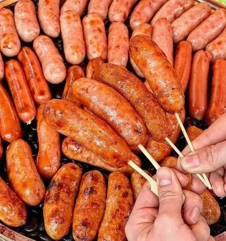 Hình ảnh Combo 3 lạp xưởng nướng đá kèm muối ớt chuẩn vị Hà Khẩu