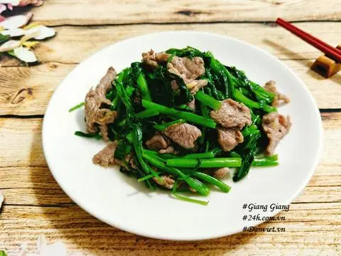 Hình ảnh Cơm Bò Xào Rau Muống