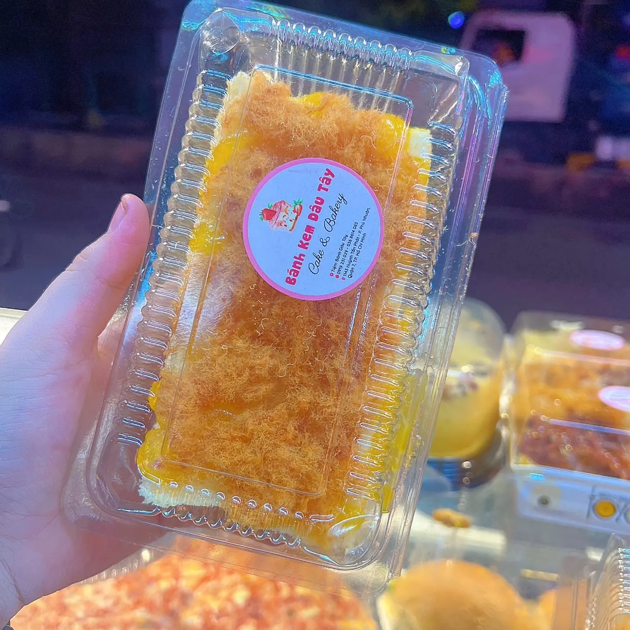Hình ảnh Bông lan gà cay vuông
