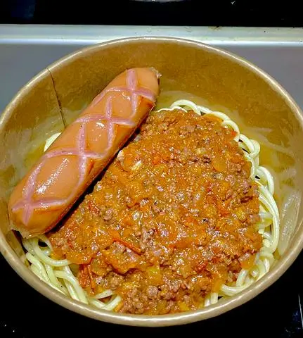 Hình ảnh Mì Ý xốt bò bằm xúc xích