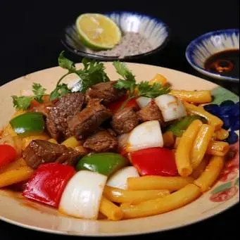 Hình ảnh Nui Xào Bò Lúc Lắc 