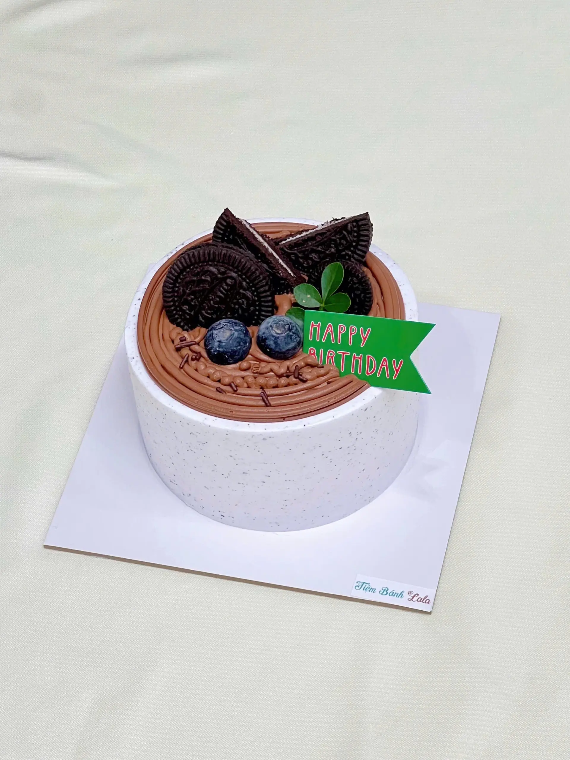 Hình ảnh Bánh Bento 10cm Mẫu Mocha Oreo (hộp mica)