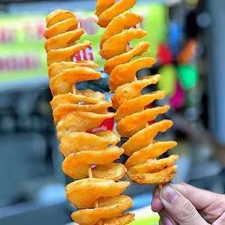 Hình ảnh Khoai Tây Lốc Xoáy Lắc phô mai 