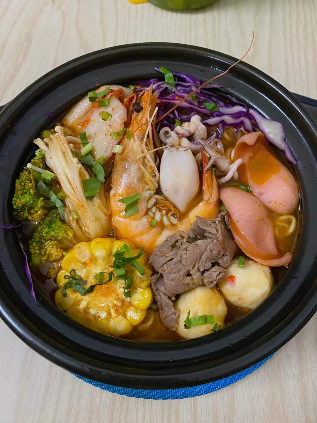 Hình ảnh MÌ CAY KIM CHI THẬP CẨM+Tặng ly Nước Ngọt