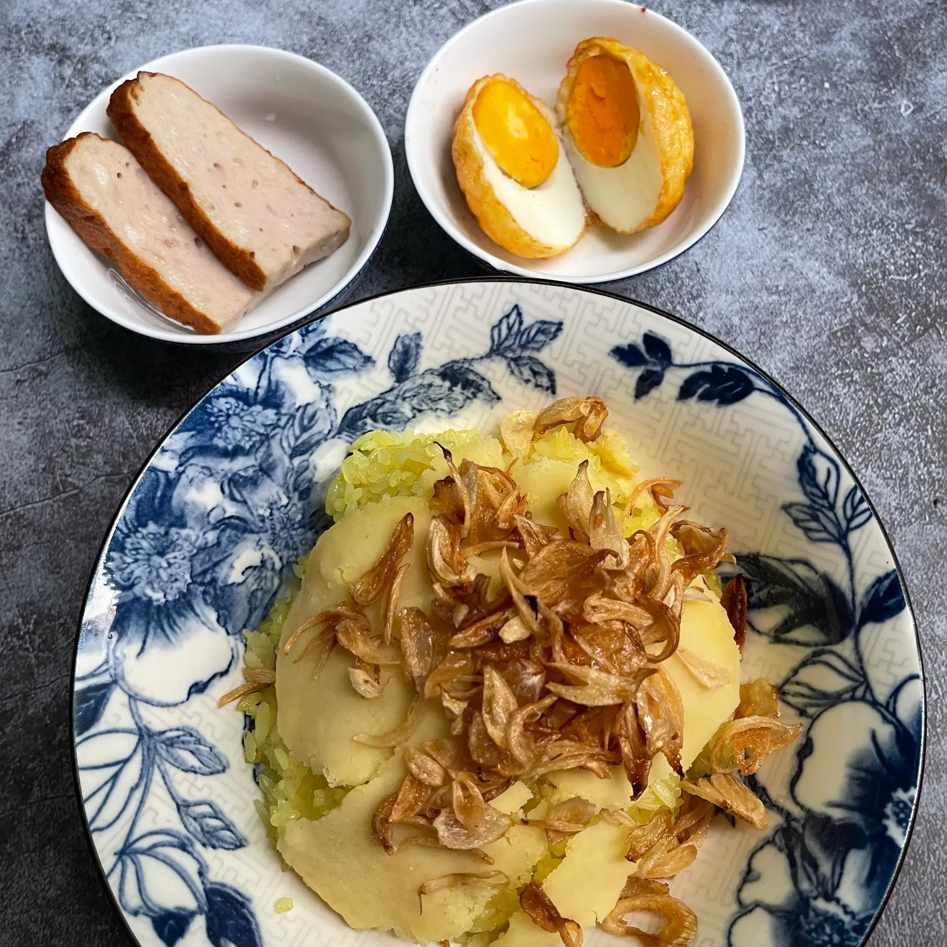 Hình ảnh Xôi xéo Trứng kho + Chả mỡ