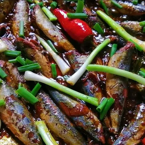 Hình ảnh Cơm cá nục kho tiêu