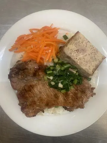 Hình ảnh Cơm Tấm Sườn Chả Cua