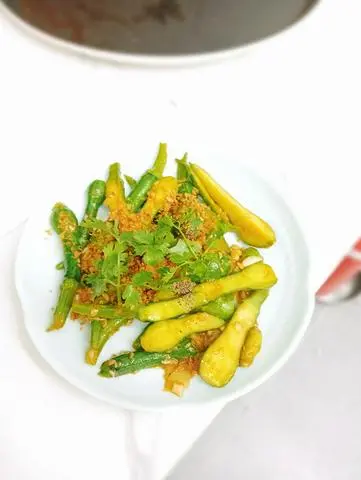 Hình ảnh Bí Nụ Xào Tỏi