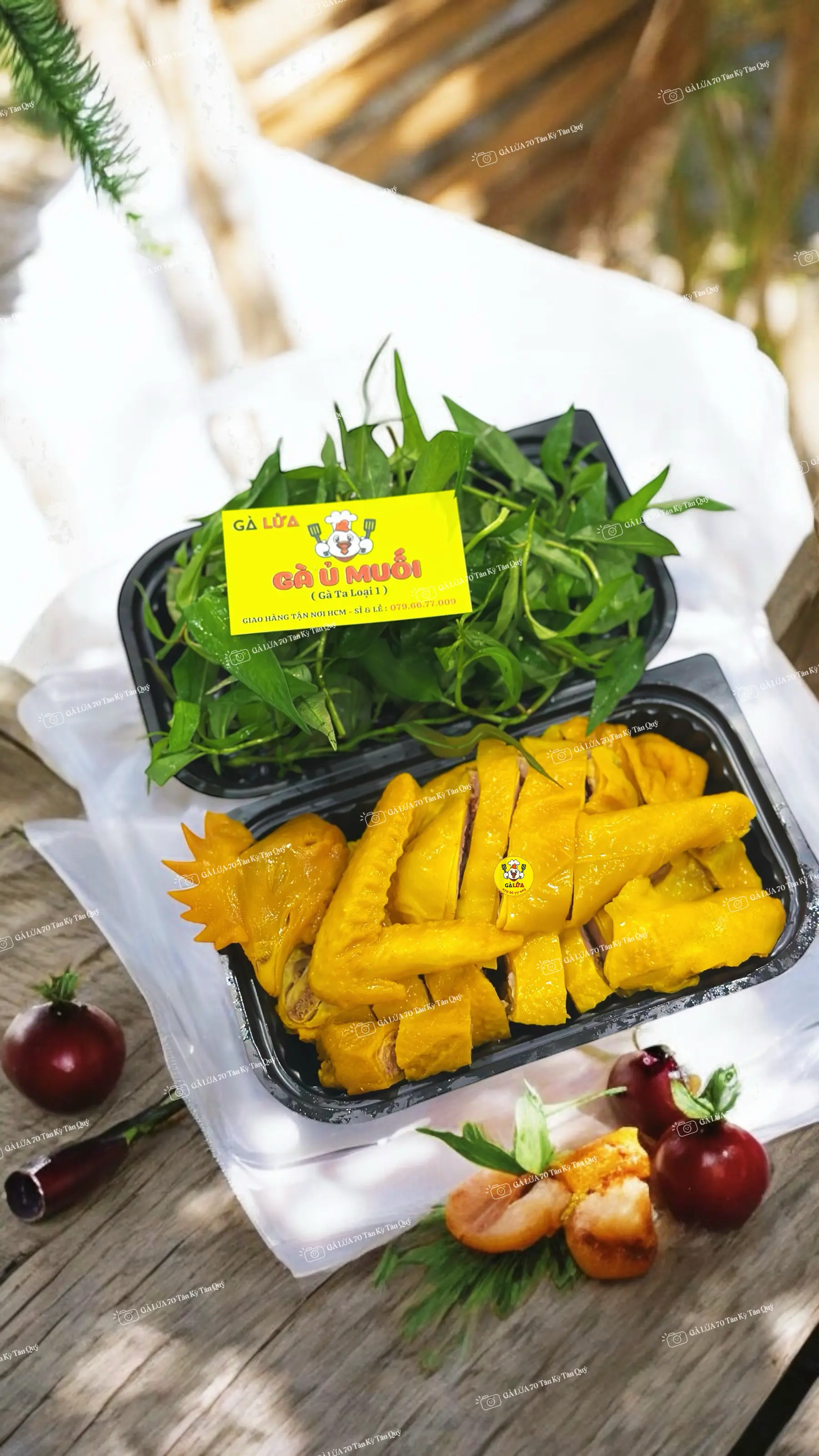 Hình ảnh Gà Ta Ủ Muối Nửa Con (Chặt Sẵn) Ăn Lạnh