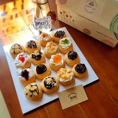 Hình ảnh Bánh Su set 16 cái