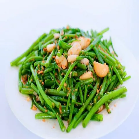 Hình ảnh rau muống xào tỏi