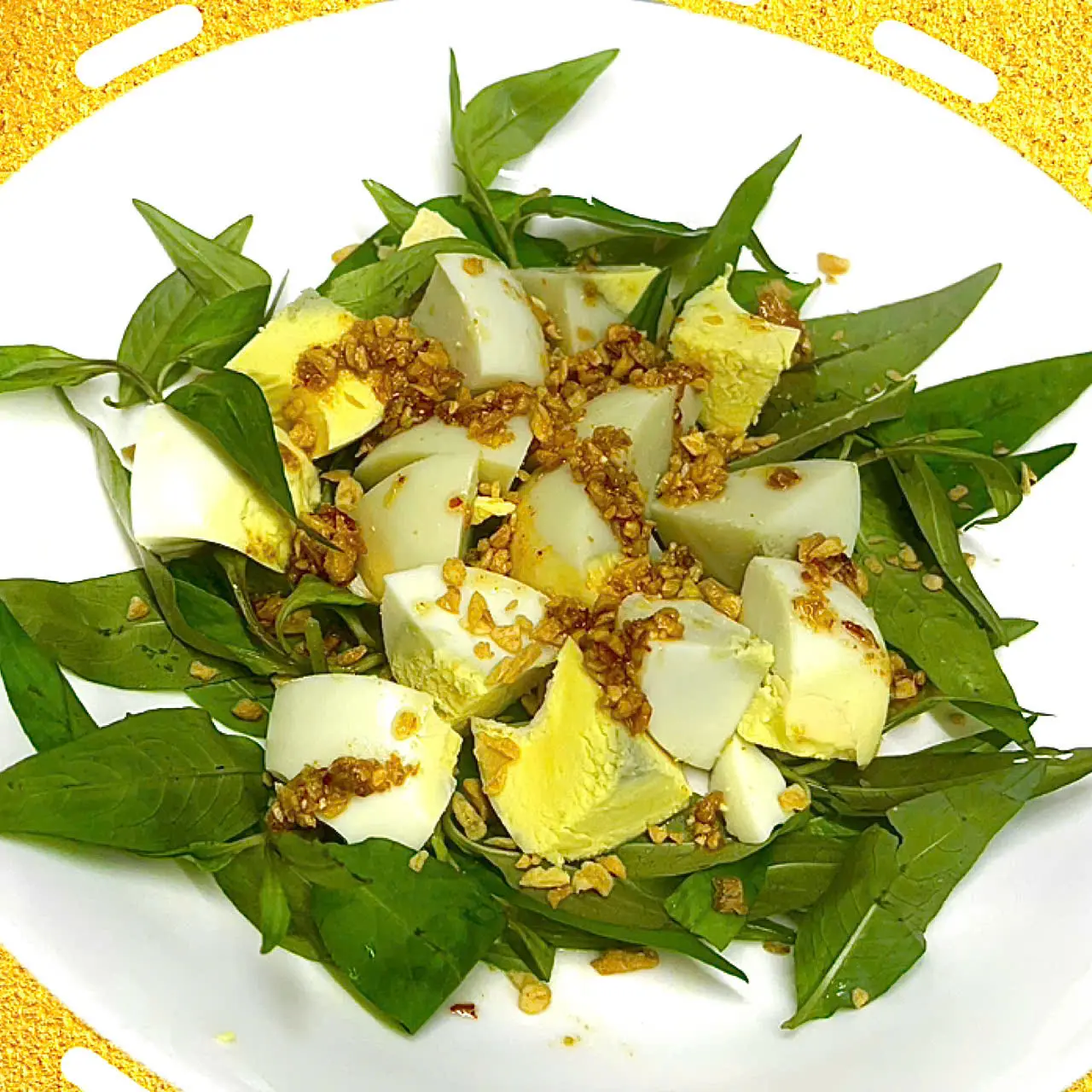 Hình ảnh 2 Gà Dữa Lắc Sốt Muối Tỏi (Không Bánh Tráng)