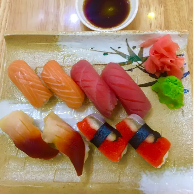 Hình ảnh Combo Sushi 6 