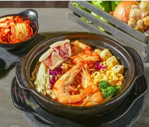 Hình ảnh Mì Kim Chi Hải Sản 
