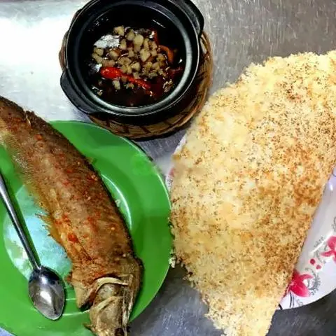 Hình ảnh Cá thác lác rút sương chiên mắm me