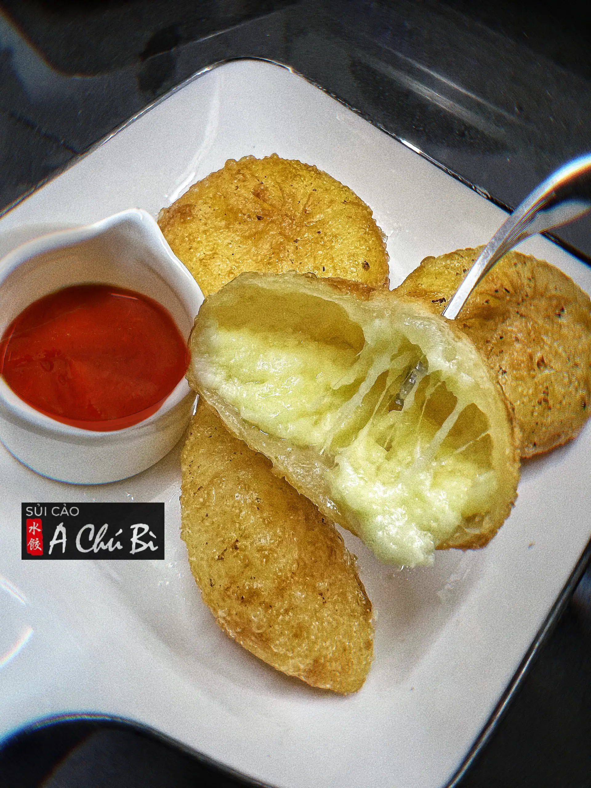 Hình ảnh BÁNH HOT CHEESE CHIÊN SỐT TƯƠNG ỚT