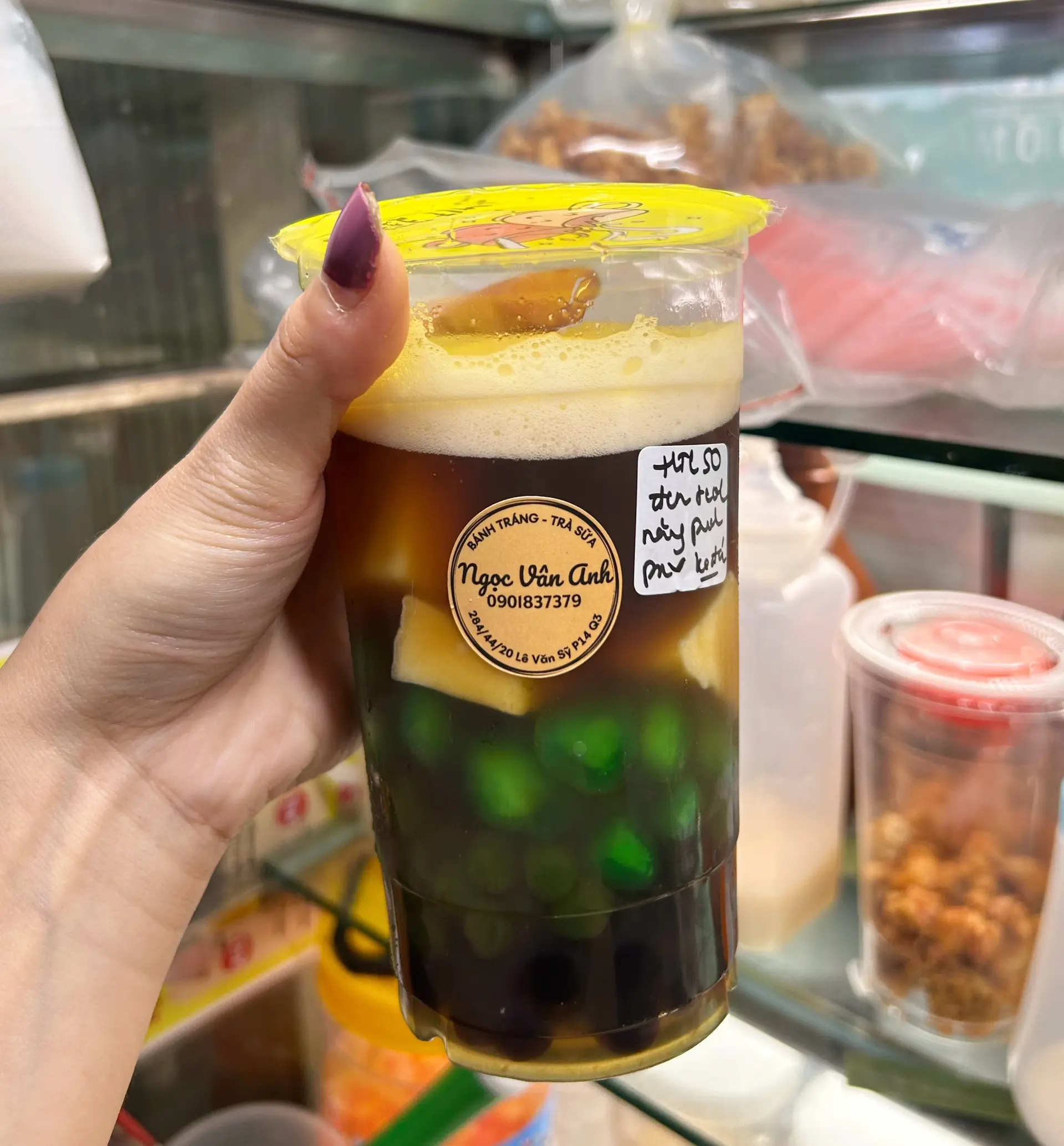 Hình ảnh Hồng trà củ năng + pudding trứng
