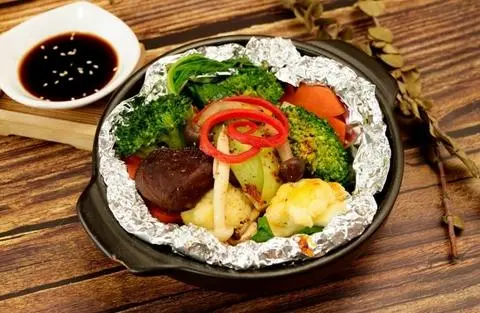 Hình ảnh Nấm nướng giấy bạc chay